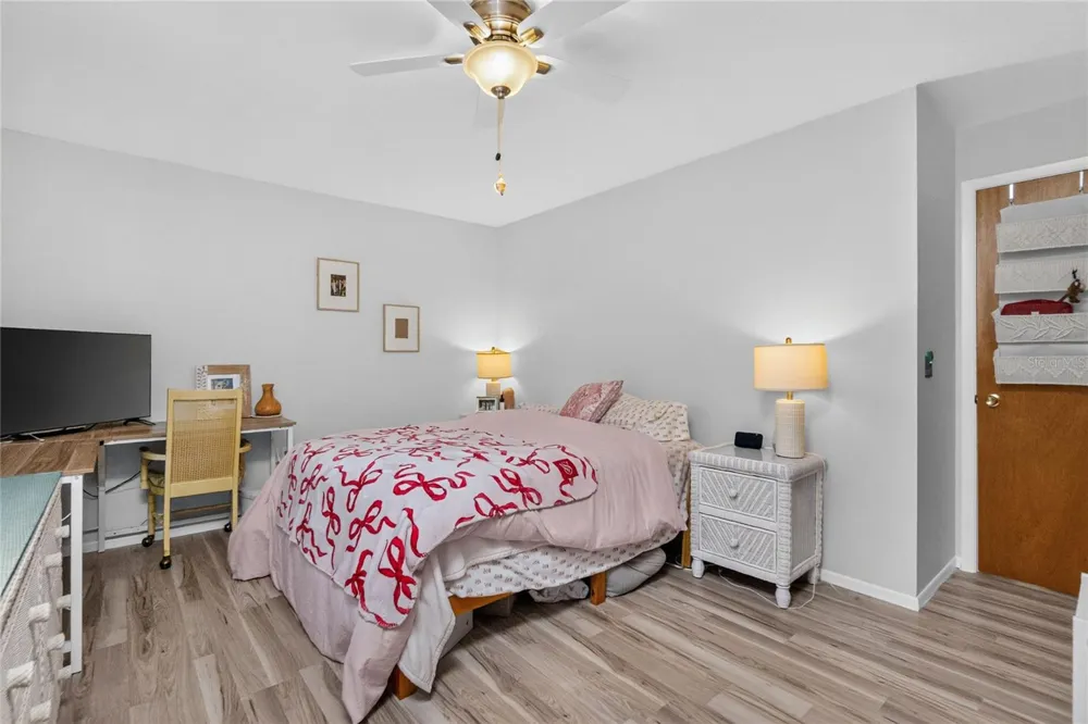 9435 BREWTON AVENUE Englewood, FL 34224