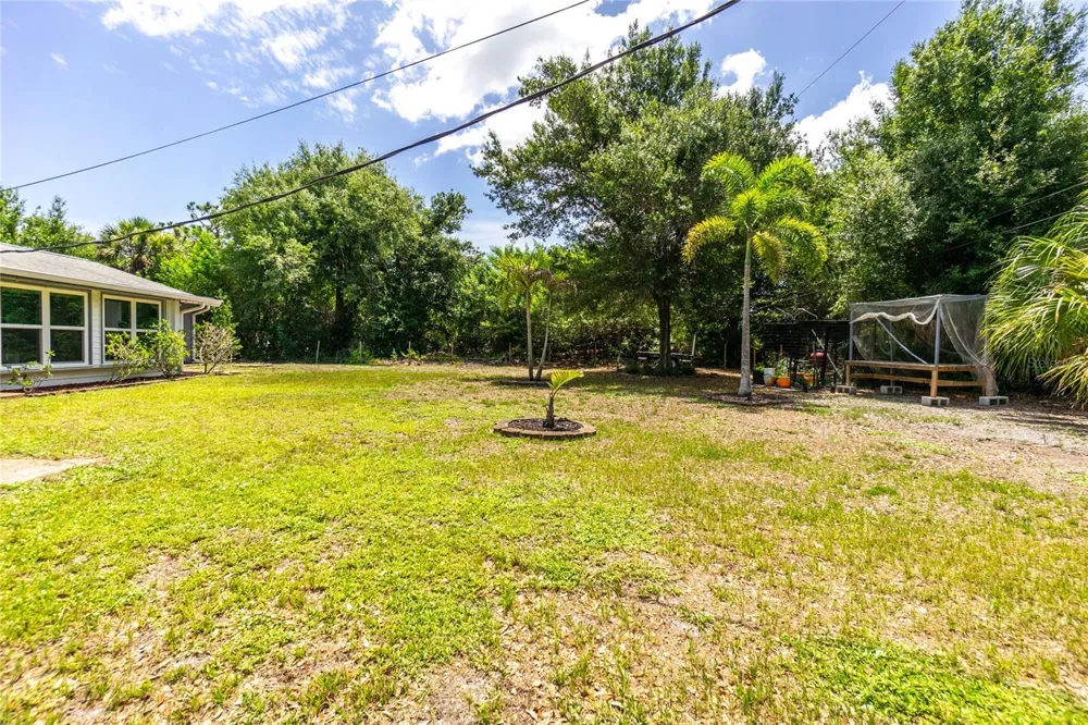 9435 BREWTON AVENUE Englewood, FL 34224