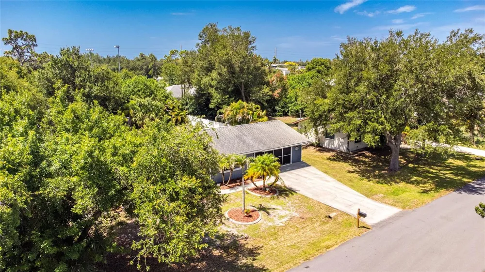 9435 BREWTON AVENUE Englewood, FL 34224
