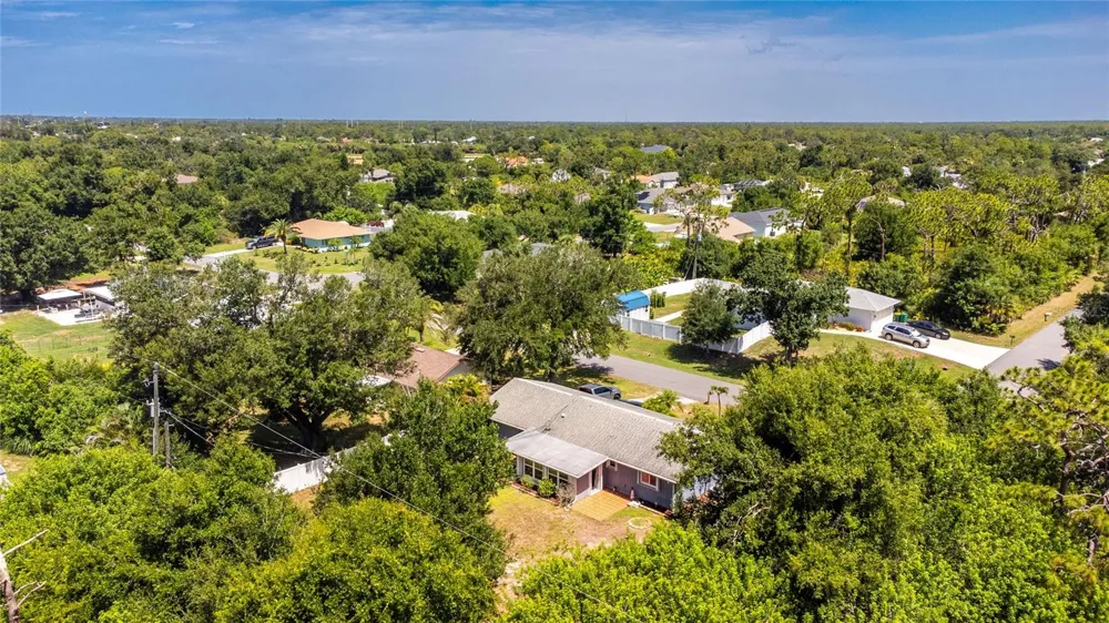 9435 BREWTON AVENUE Englewood, FL 34224