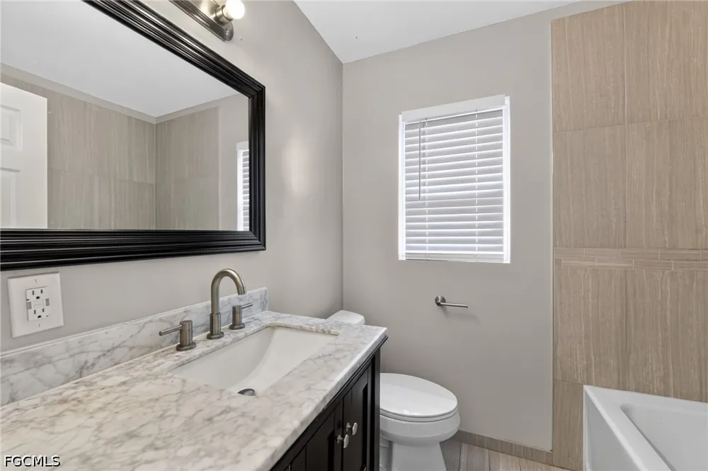 Robin Lane St Petersburg, FL 33714