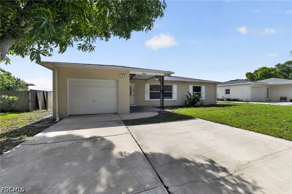 Robin Lane St Petersburg, FL 33714