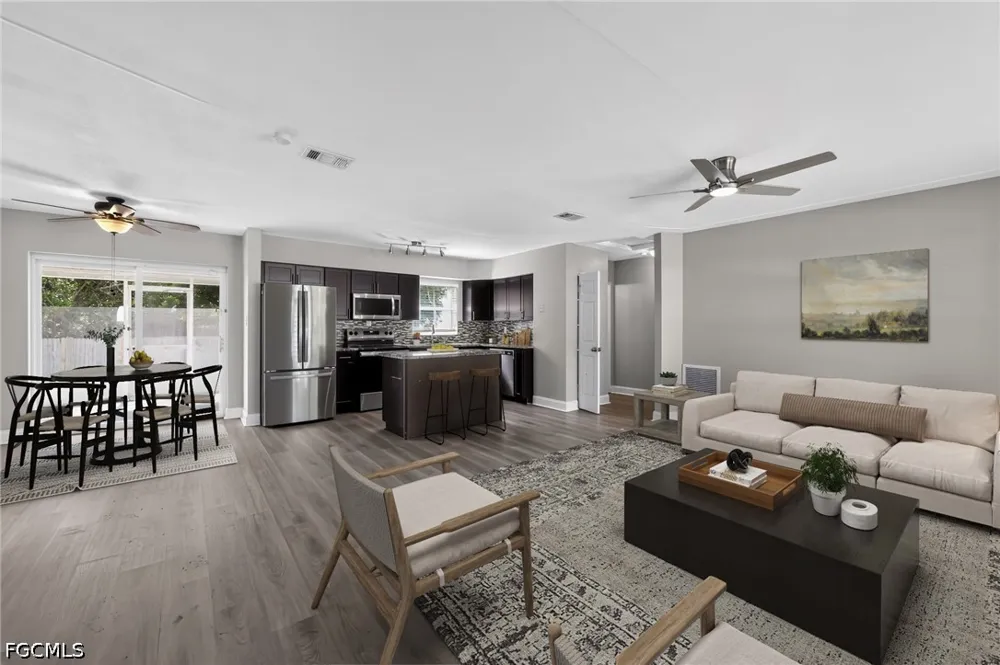 Robin Lane St Petersburg, FL 33714