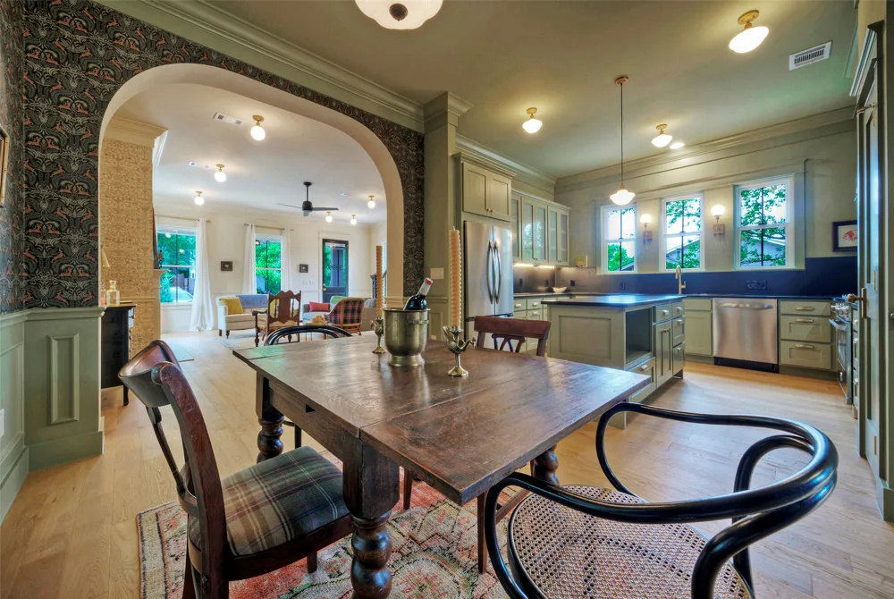 3309 Larry Lane #1 Austin, TX 78722