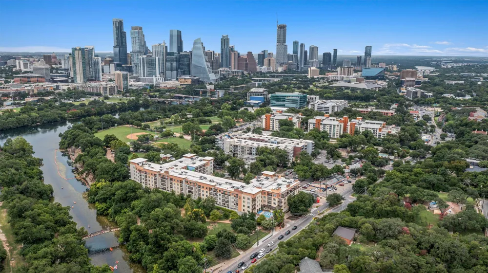 1900 Barton Springs Road #3031 Austin, TX 78704