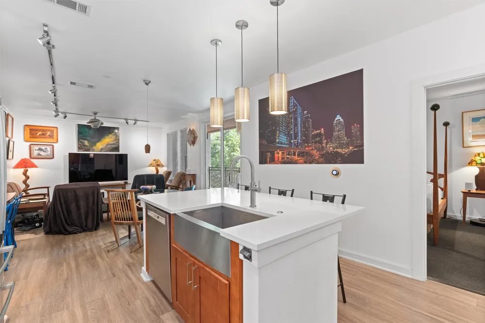 1900 Barton Springs Road #3031 Austin, TX 78704