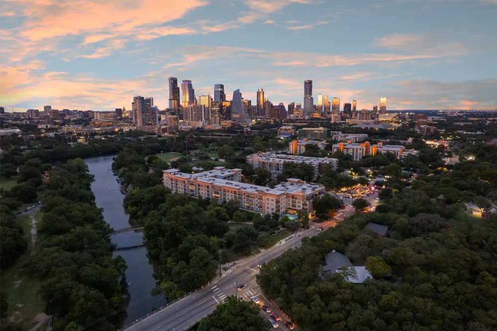 1900 Barton Springs Road #3031 Austin, TX 78704