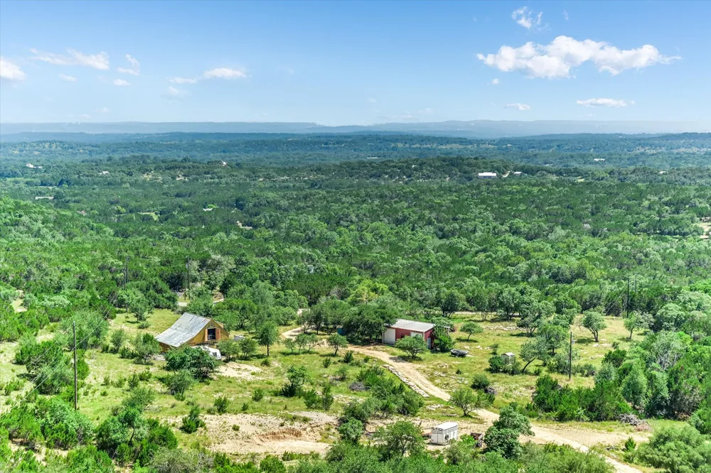 1363 MONTELL ROAD Wimberley, TX 78676