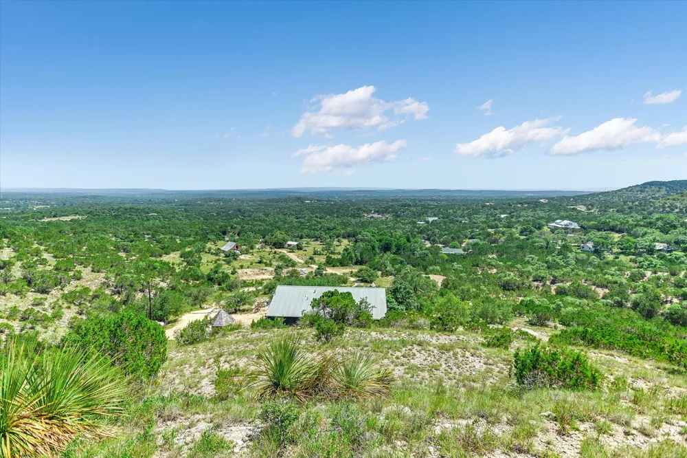 1363 MONTELL ROAD Wimberley, TX 78676