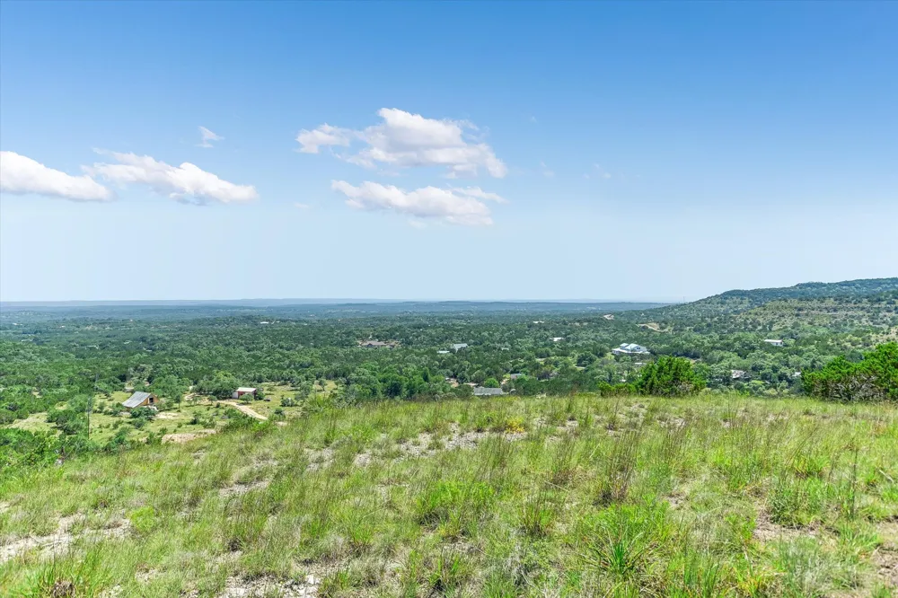 1363 MONTELL ROAD Wimberley, TX 78676