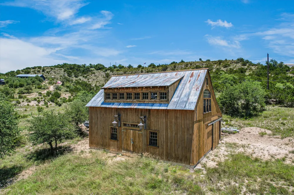 1363 MONTELL ROAD Wimberley, TX 78676