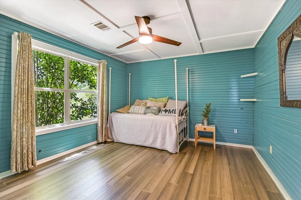 1363 MONTELL ROAD Wimberley, TX 78676