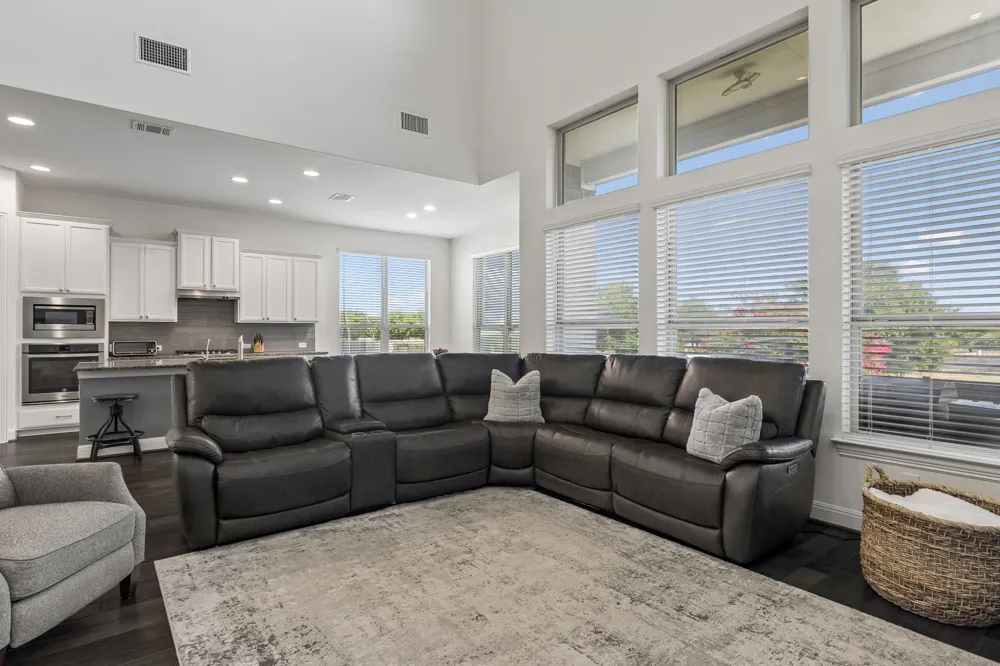124 Redtail Lane Leander, TX 78641
