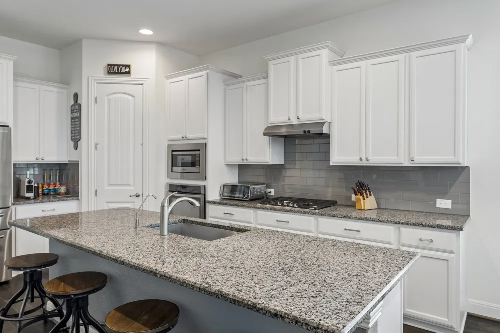 124 Redtail Lane Leander, TX 78641