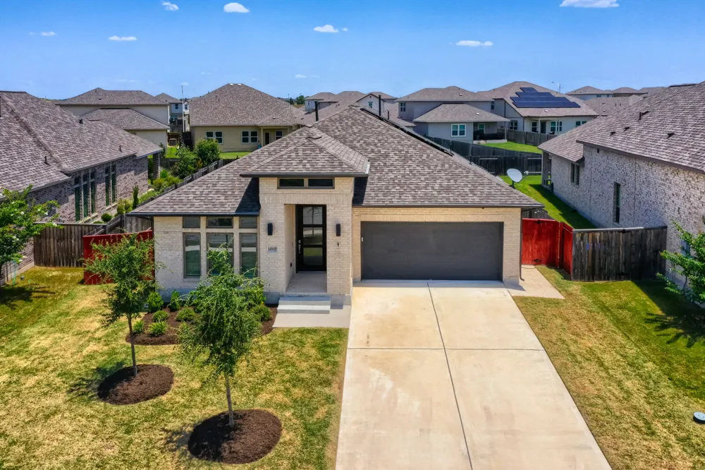 14505 Kira Lane Manor, TX 78653