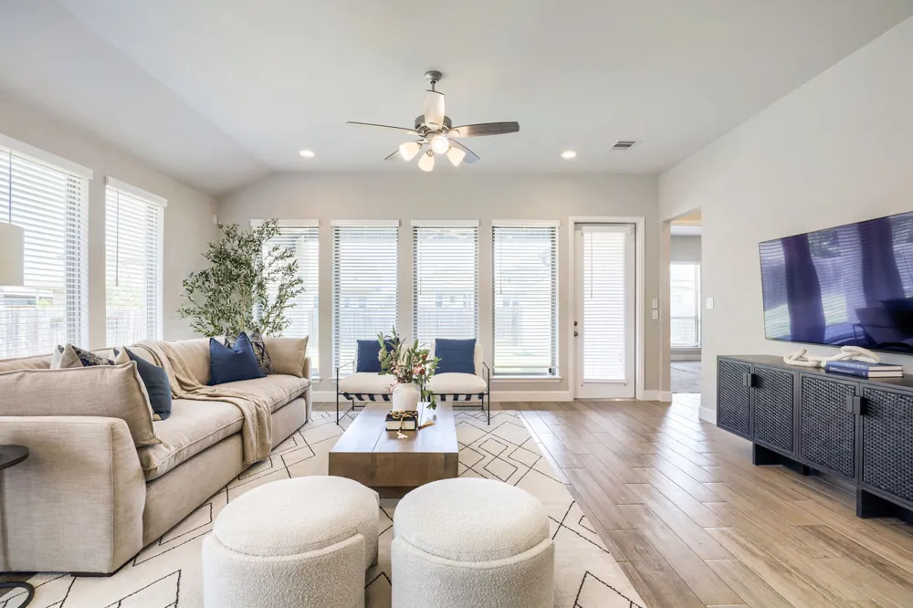 14505 Kira Lane Manor, TX 78653
