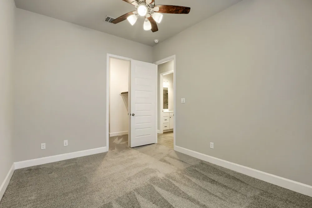 14505 Kira Lane Manor, TX 78653