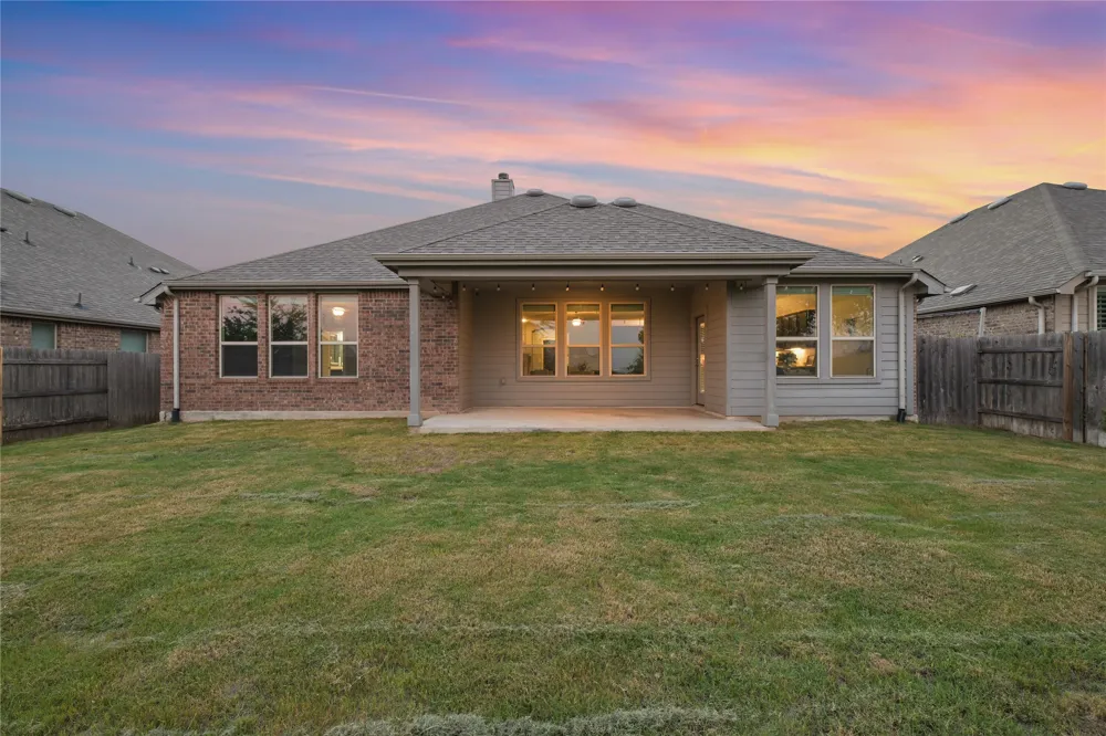 188 Nautical Loop Kyle, TX 78640
