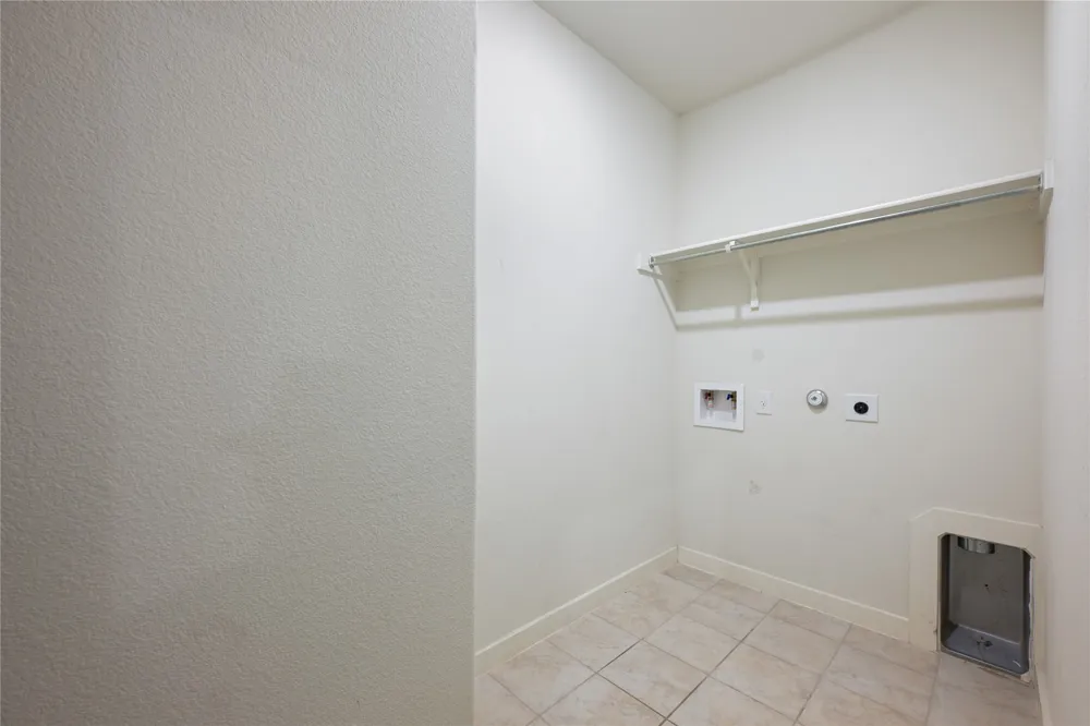 188 Nautical Loop Kyle, TX 78640