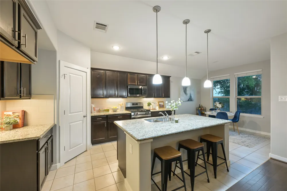 188 Nautical Loop Kyle, TX 78640