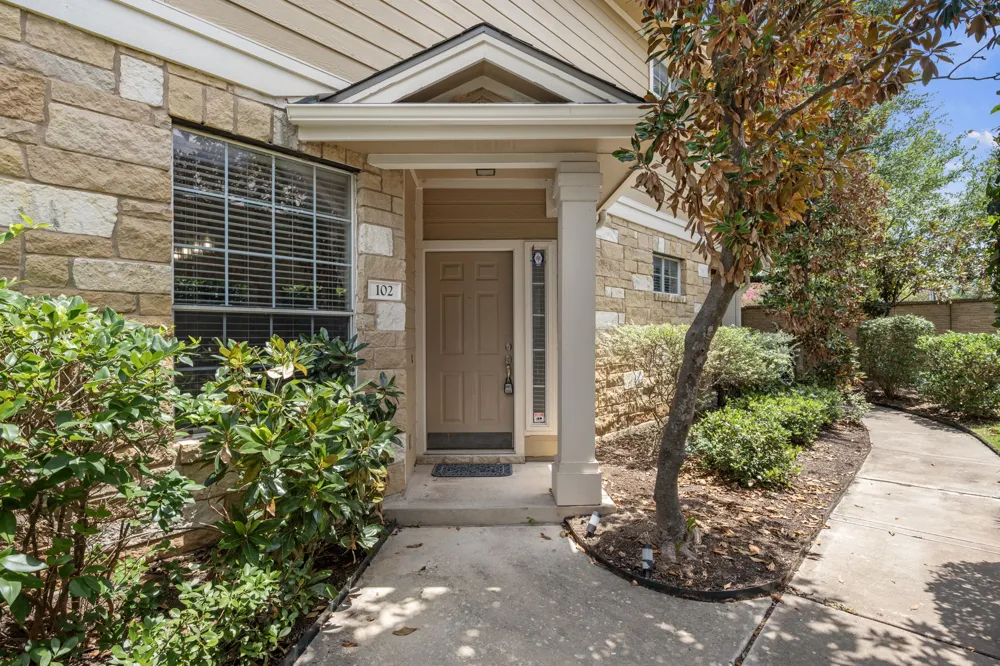 16100 S Great Oaks Drive #102 Round Rock, TX 78681