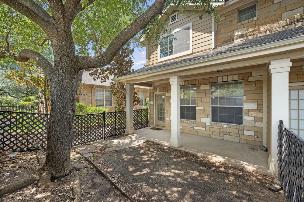16100 S Great Oaks Drive #102 Round Rock, TX 78681