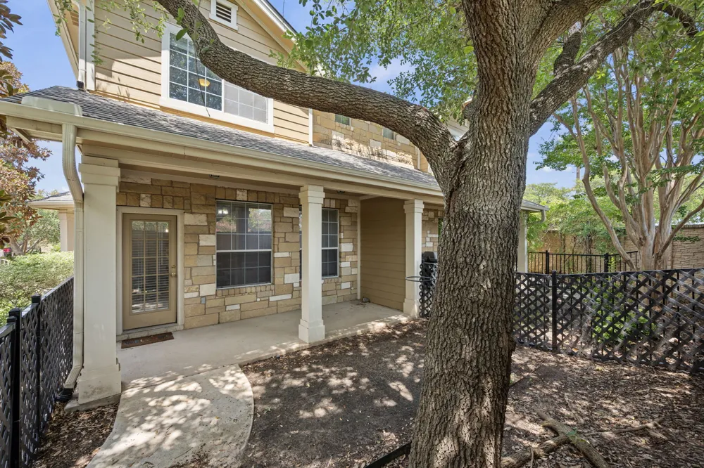 16100 S Great Oaks Drive #102 Round Rock, TX 78681