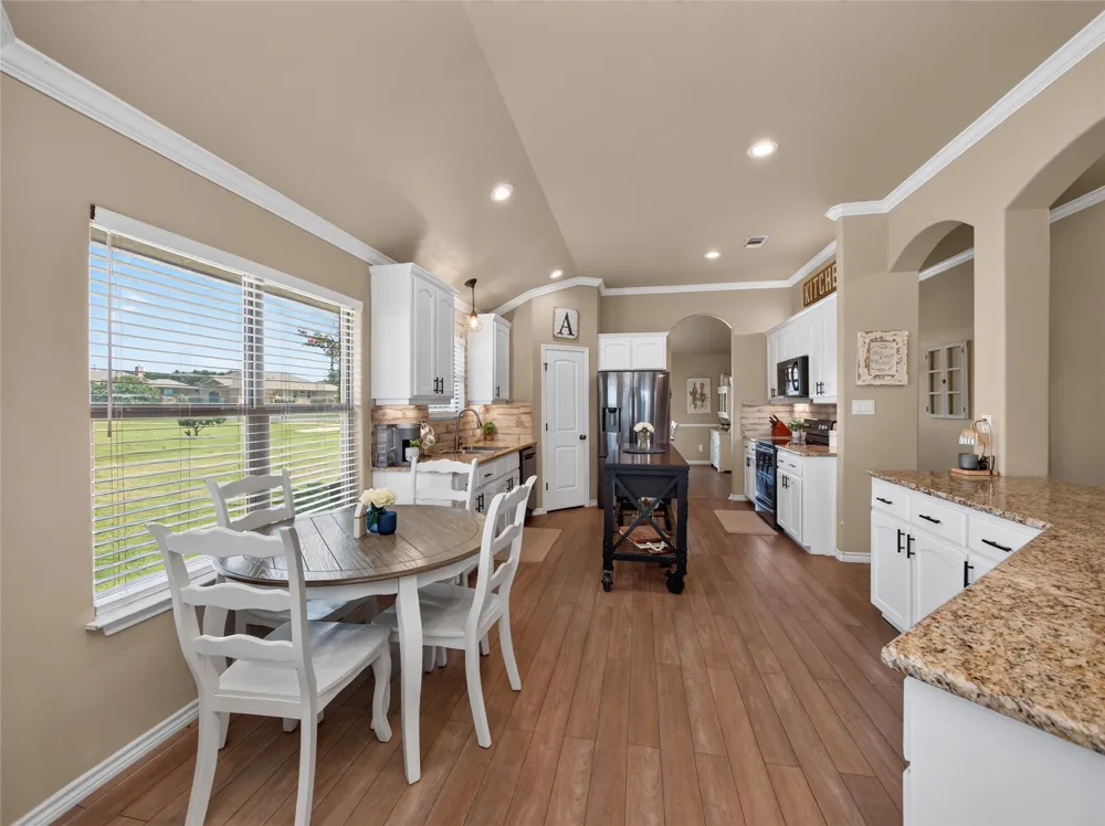 213 Sarahs Lane Liberty Hill, TX 78642