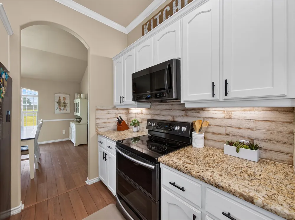 213 Sarahs Lane Liberty Hill, TX 78642