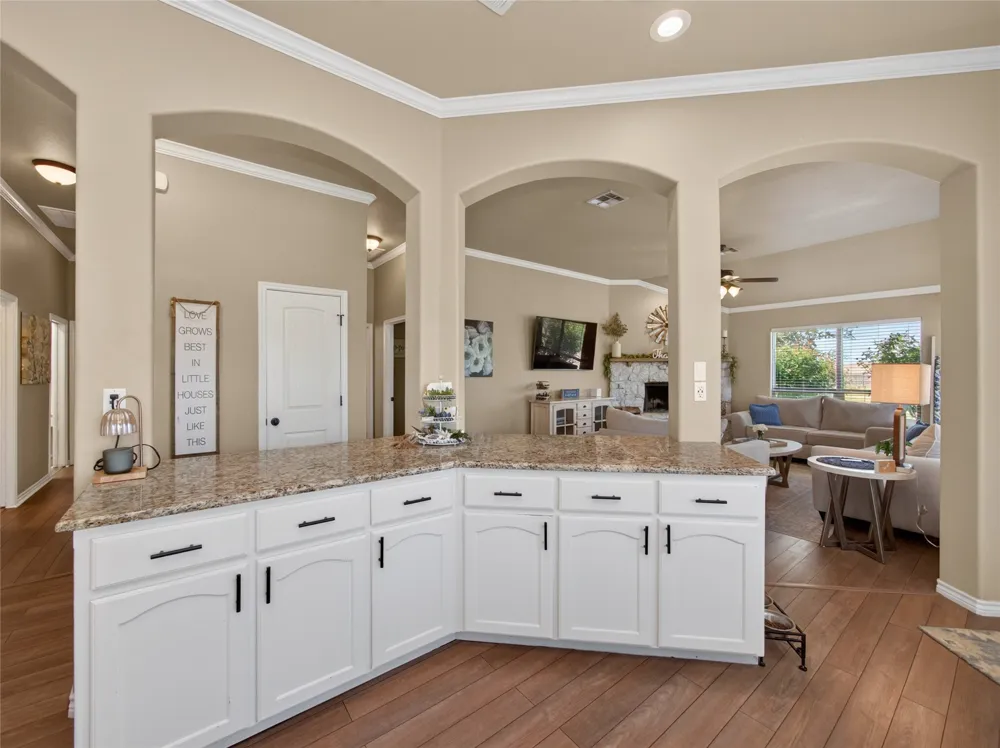 213 Sarahs Lane Liberty Hill, TX 78642