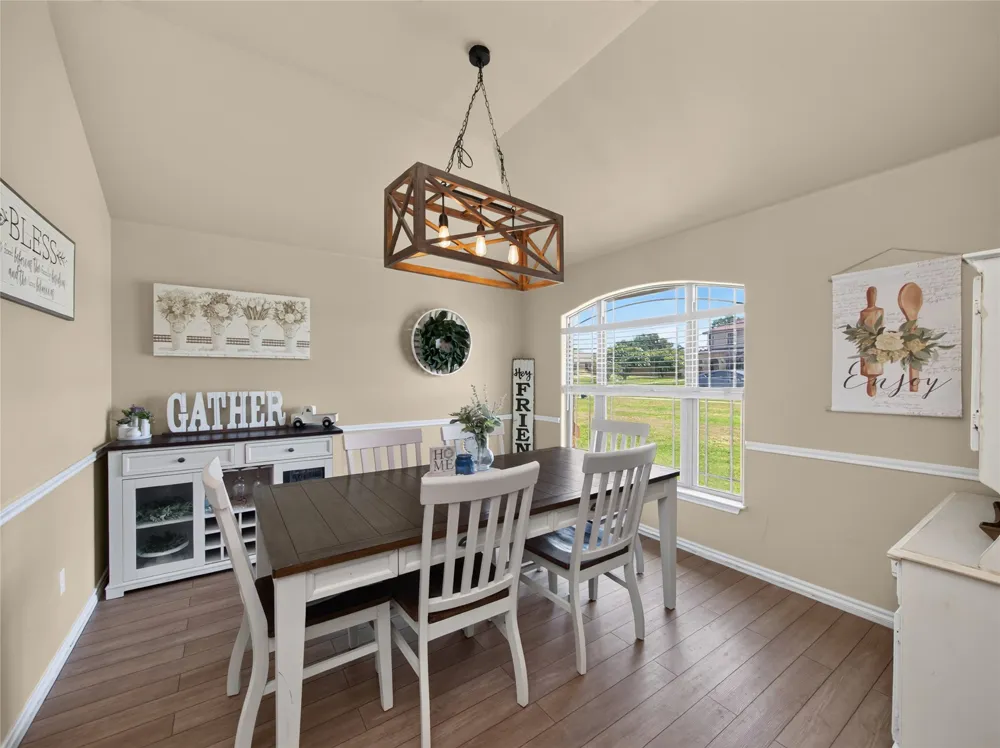 213 Sarahs Lane Liberty Hill, TX 78642