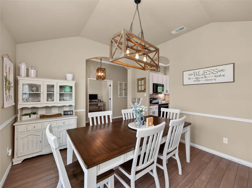 213 Sarahs Lane Liberty Hill, TX 78642