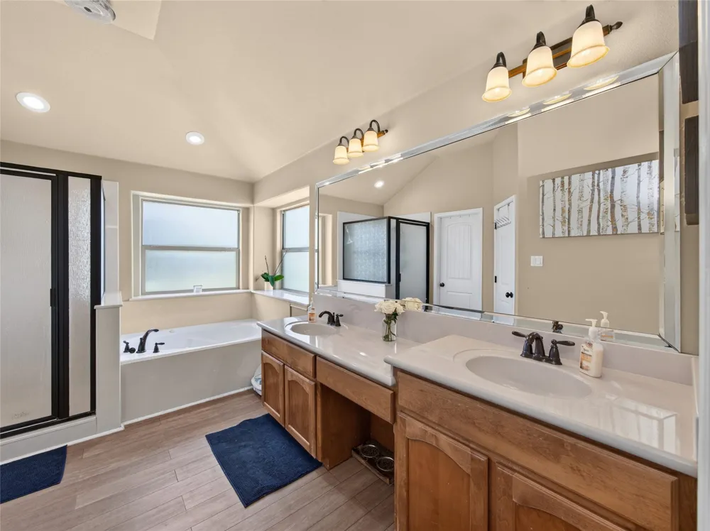 213 Sarahs Lane Liberty Hill, TX 78642
