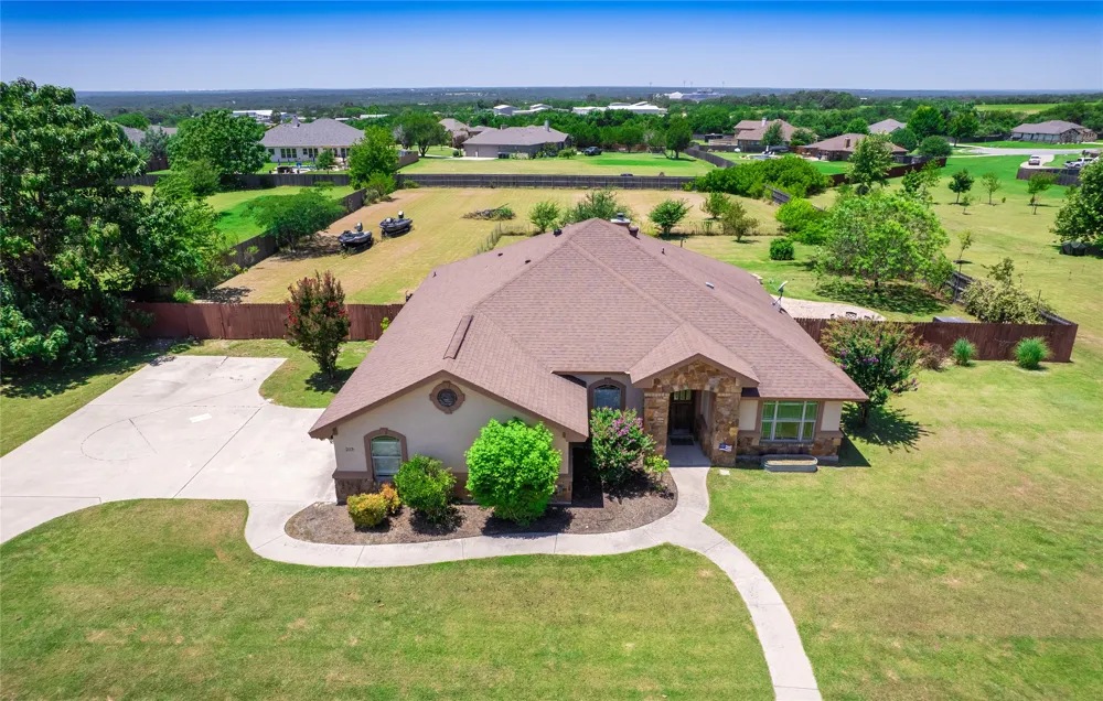 213 Sarahs Lane Liberty Hill, TX 78642