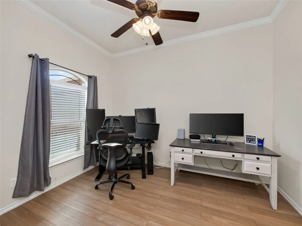 213 Sarahs Lane Liberty Hill, TX 78642