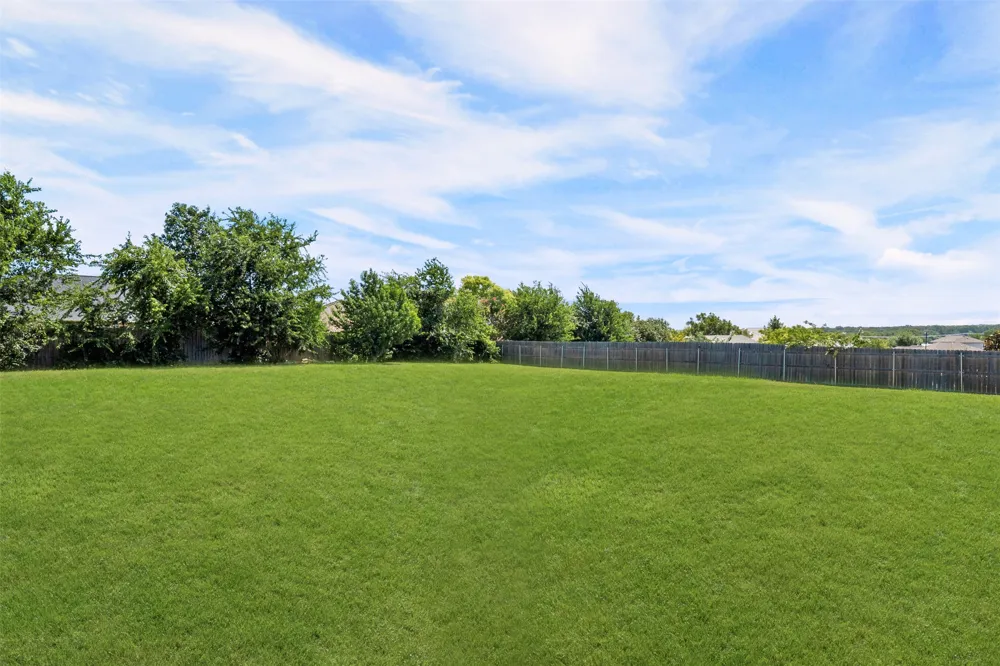 1527 Mountain Crest Cove Salado, TX 76571