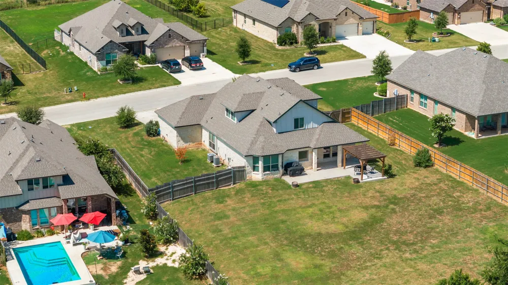 1527 Mountain Crest Cove Salado, TX 76571