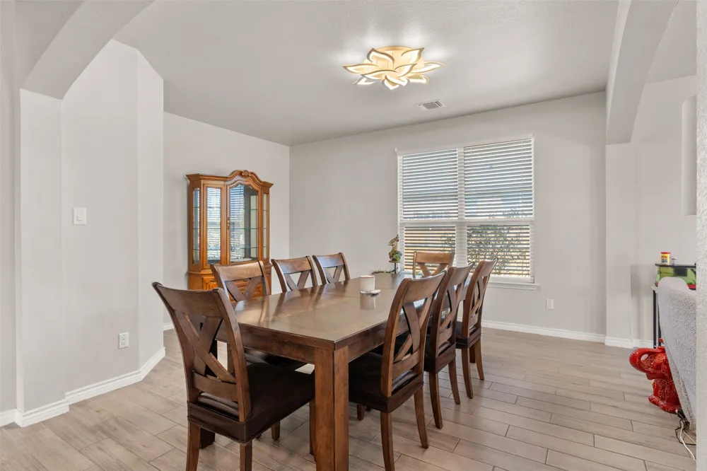 1527 Mountain Crest Cove Salado, TX 76571