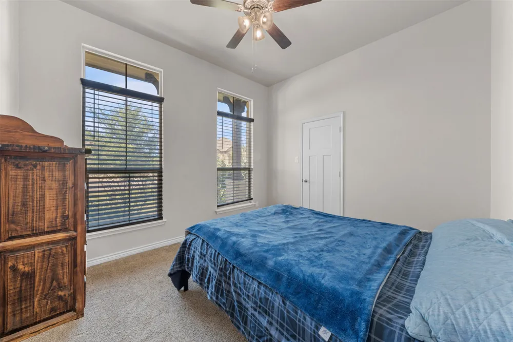 1527 Mountain Crest Cove Salado, TX 76571