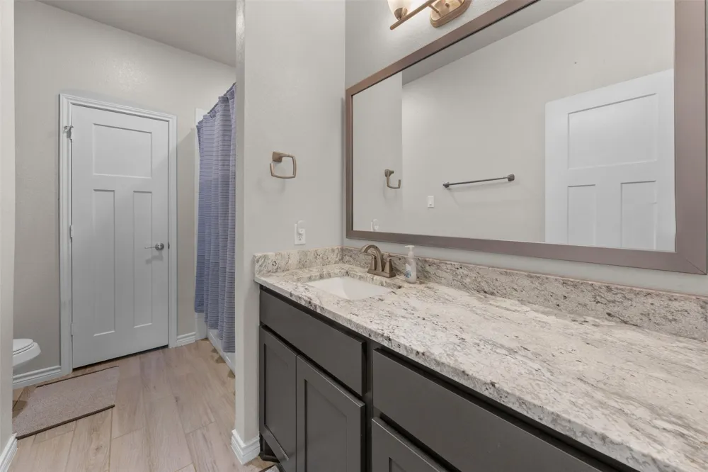 1527 Mountain Crest Cove Salado, TX 76571