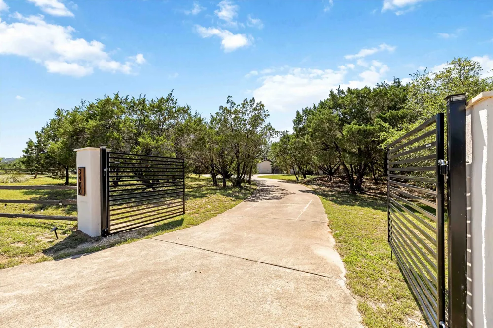 3400 Serene Hills Court Austin, TX 78738