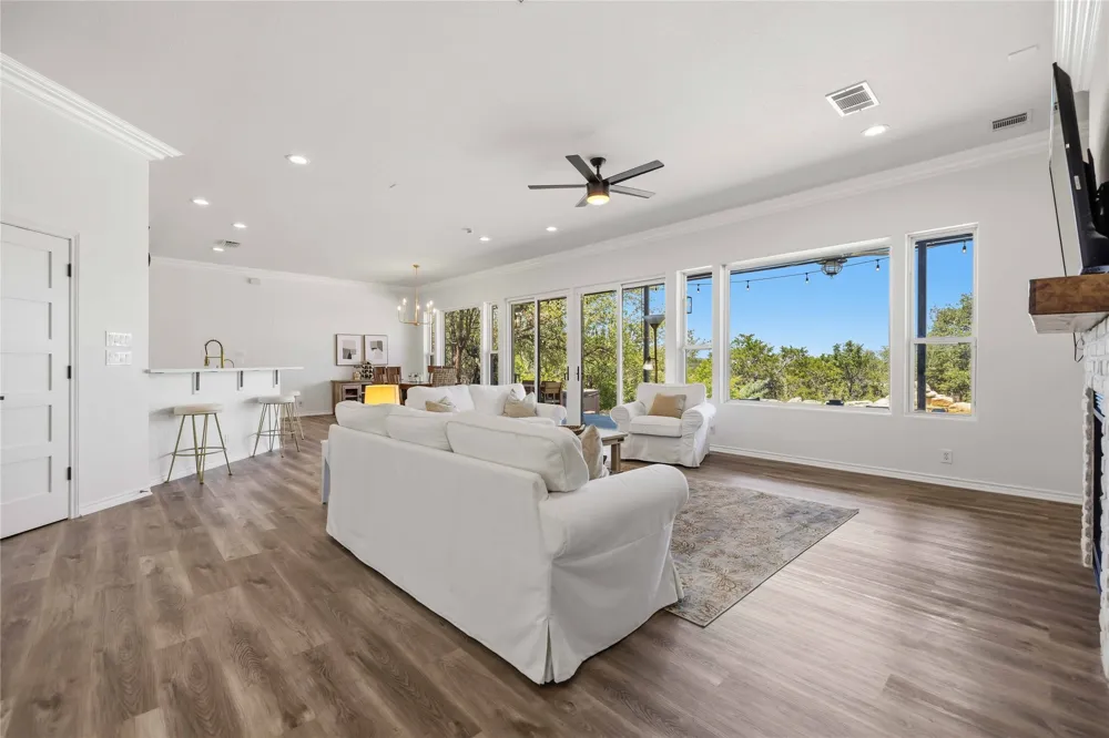 3400 Serene Hills Court Austin, TX 78738