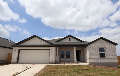 10201 Majestic Hawk Way