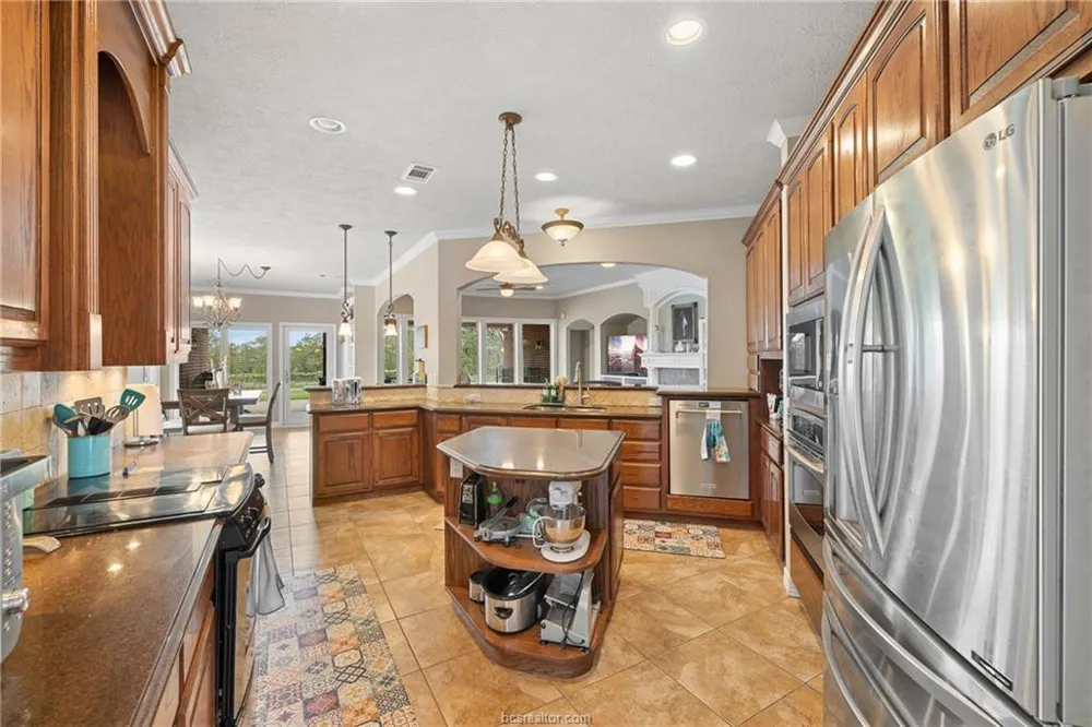 4845 County Road 119 Caldwell, TX 77836