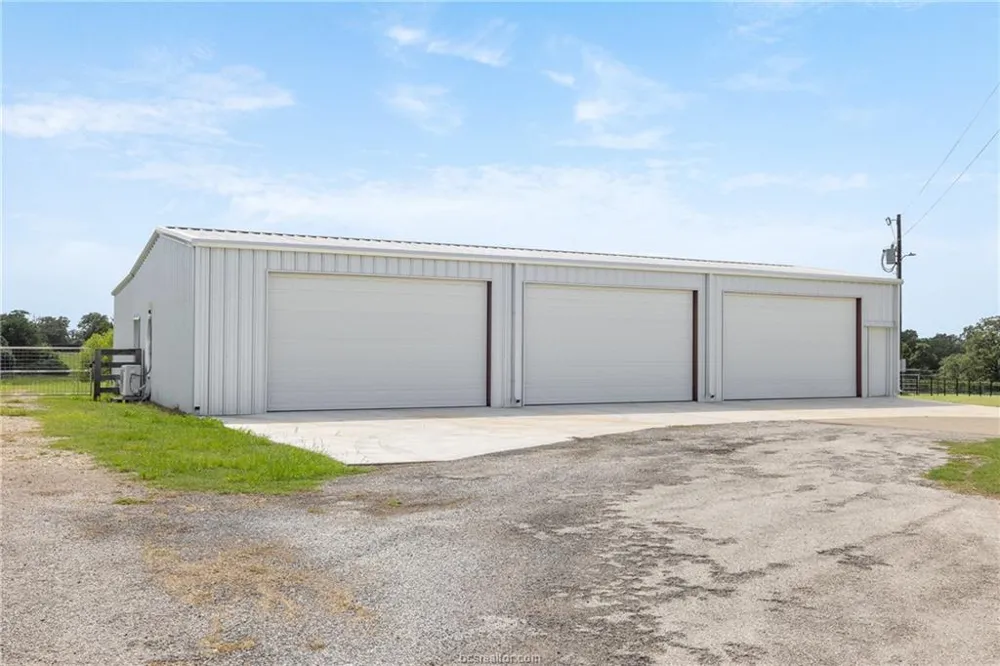 4845 County Road 119 Caldwell, TX 77836