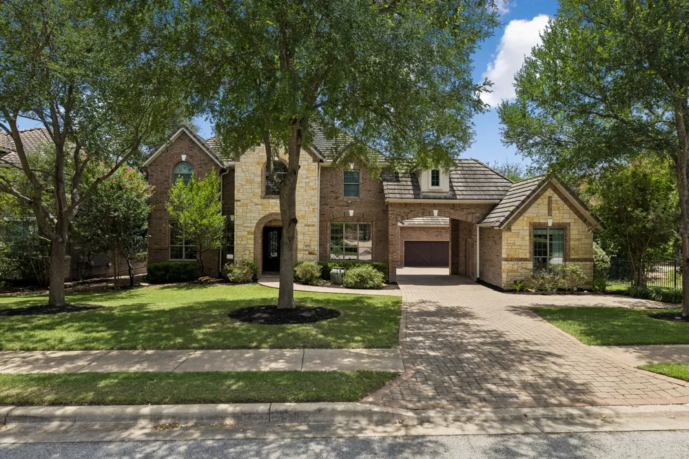11813 Eagles Glen Drive Austin, TX 78732