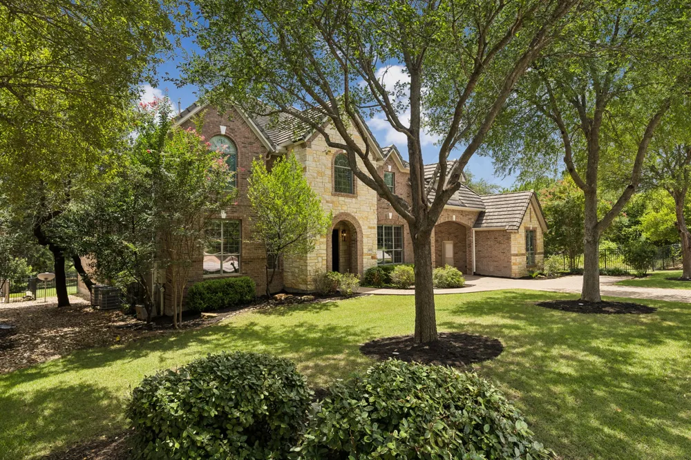 11813 Eagles Glen Drive Austin, TX 78732