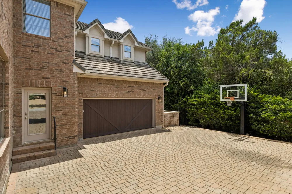 11813 Eagles Glen Drive Austin, TX 78732