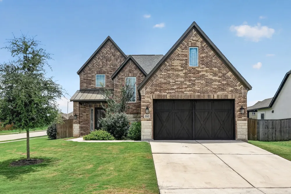 17817 Clairess Lane Manor, TX 78653