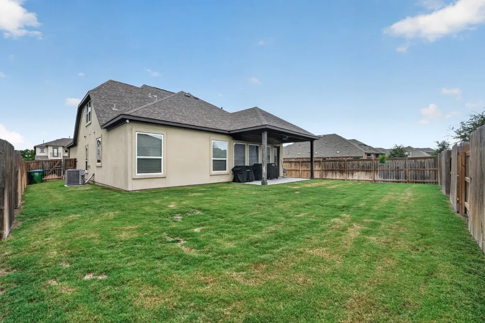 17817 Clairess Lane Manor, TX 78653